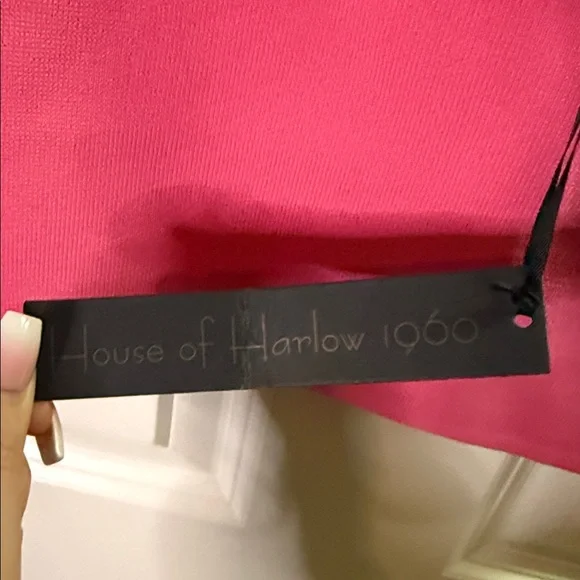 House of Harlow 1960 Two-Piece Hot Pink Compression Set - Picture 9 of 12